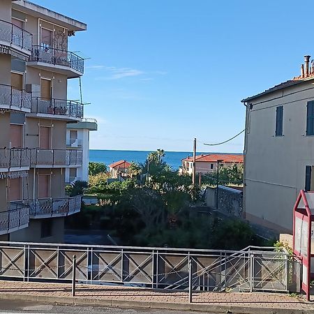 Casa Vacanza Giada Apartamento Santo Stefano al Mare Exterior foto